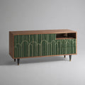 TV-Lowboard aus MDF mit Walnussfurnier, 2 Türen, 2 Schubladen und offenem Fach, Grün/Braun mit goldfarbenen Details, 150 × 40 × 75 cm